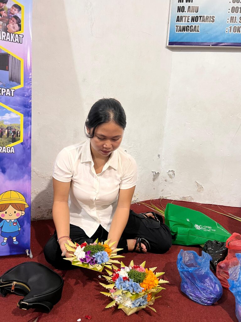 Pelaksanaan Ujian Pendidikkan Kesetaraan Paket C Setara SMA dihari pertama