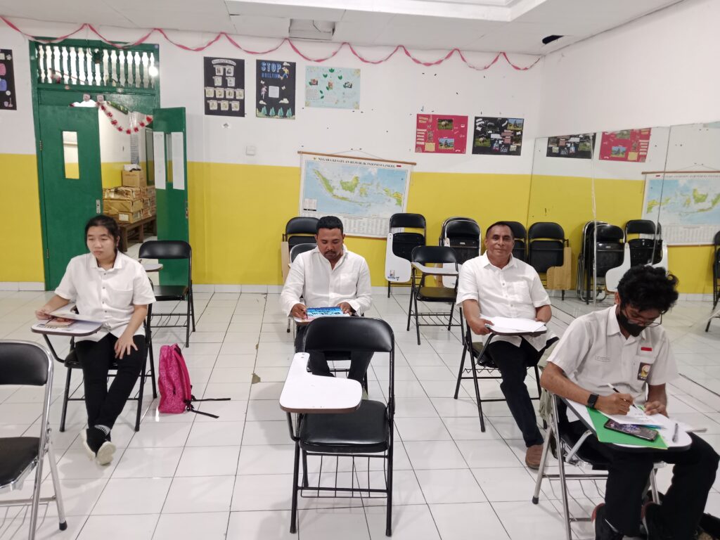 Pelaksanaan Ujian Pendidikkan Kesetaraan Paket C Setara SMA dihari pertama